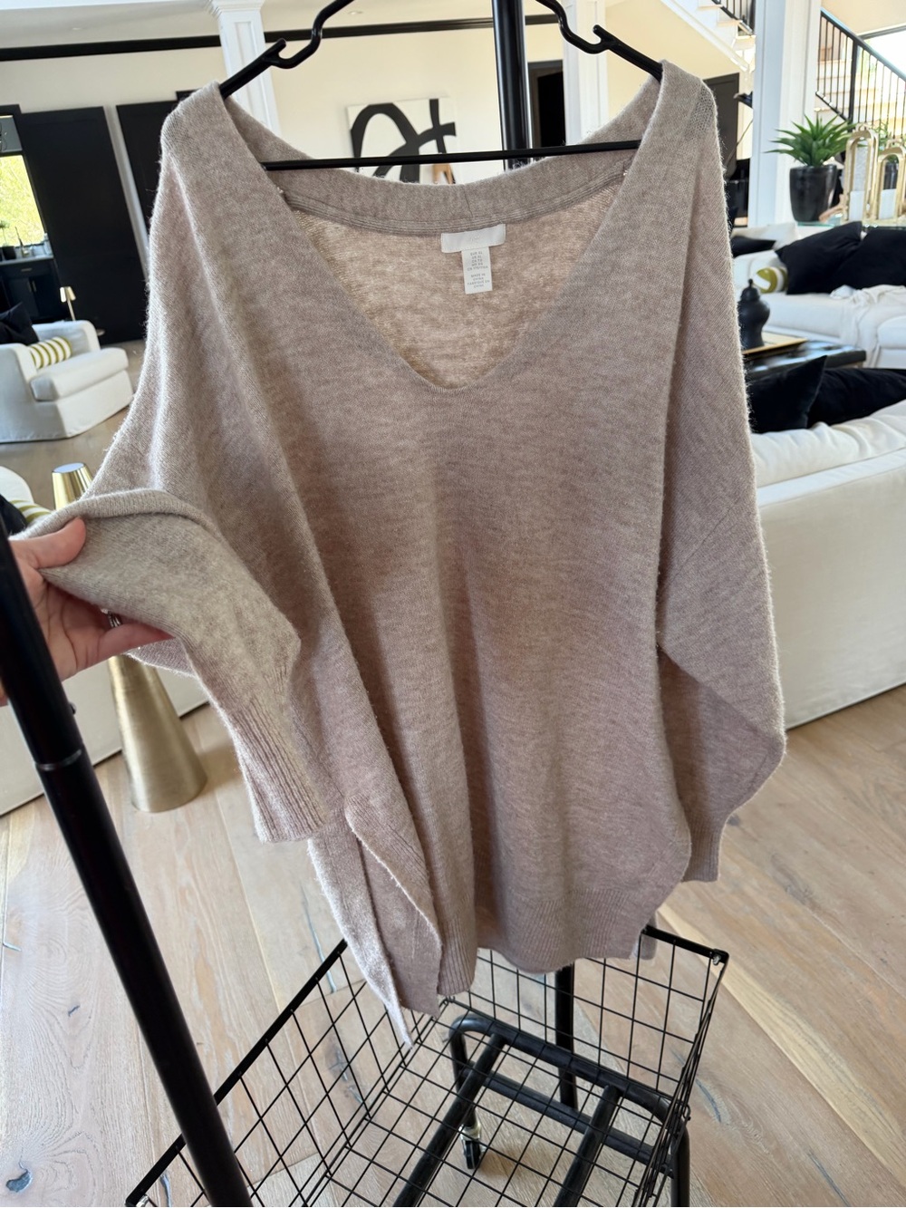 H&M Women's V-Neck Sweater in Light Taupe